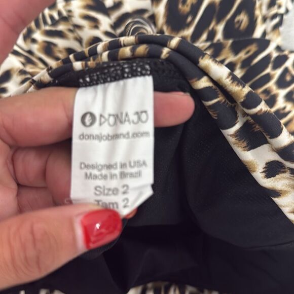 Leopard Print Women's Skirt - DONAJO Athletic Skirt.- Built in Shorts - Picture 4 of 4